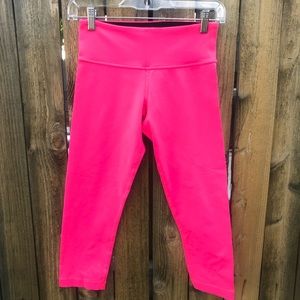 Lululemon Athletica - WunderUnder Crop Fuchsia 4